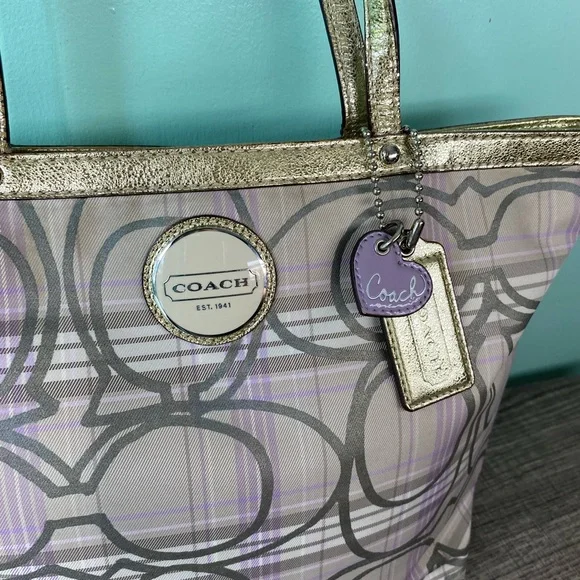 🩶 COACH Signature Tartan Plaid Shoulder Bag - Picture 3 of 16